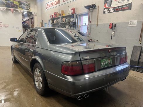 Used 2004 Cadillac Seville SLS w/ Preferred Equipment Group image 4