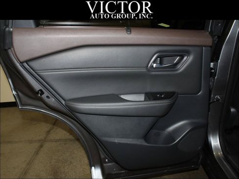 Used 2021 Nissan Rogue SL w/ Premium Package AWD/4WD image 33