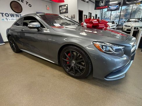Used 2017 Mercedes-Benz S 63 AMG 4MATIC Coupe image 2
