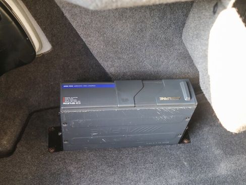 Used 1995 Mercedes-Benz E 320 Convertible image 90