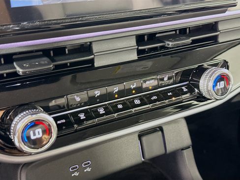 New 2026 Honda Prologue Touring image 19