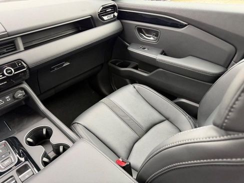 New 2025 Honda Pilot EX-L image 19