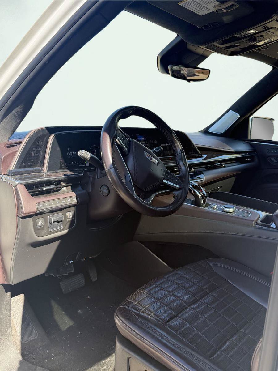Used 2022 Cadillac Escalade ESV Sport Platinum AWD/4WD image 7