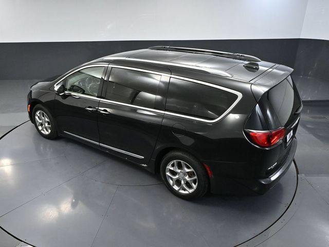 Used 2018 Chrysler Pacifica Limited FWD image 53