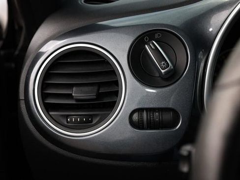 Used 2012 Volkswagen Beetle 2.5 FWD image 48