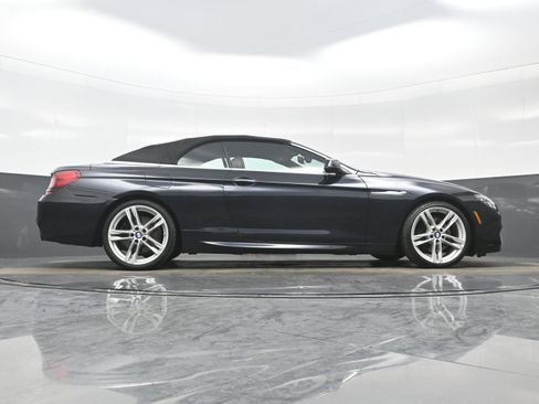 Used 2012 BMW 640i Convertible image 32