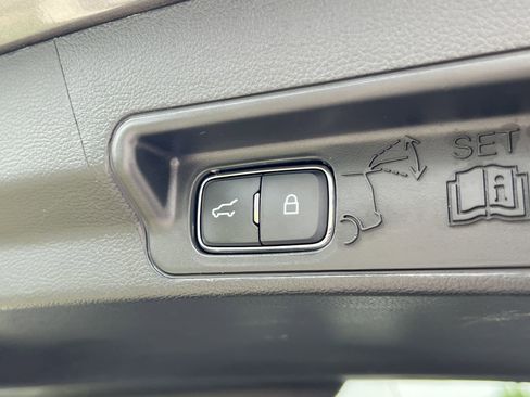 Used 2025 Ford Explorer Platinum w/ LUX Leather Package image 34