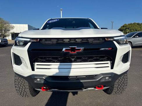 Used 2026 Chevrolet Colorado ZR2 w/ Technology Package AWD/4WD image 9