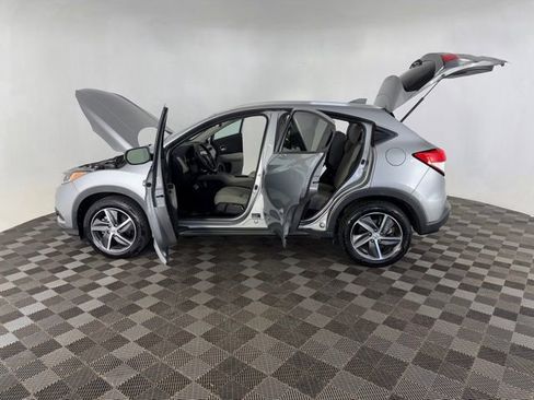 Used 2022 Honda HR-V EX image 16