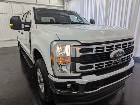 Used 2024 Ford F250 XLT image 5