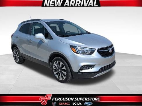 Used 2021 Buick Encore Preferred FWD image 1