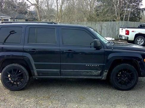 Used 2011 Jeep Patriot Latitude image 3