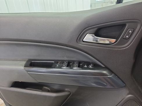 Used 2018 Chevrolet Colorado Z71 AWD/4WD image 15