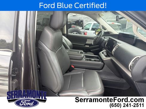 Used 2025 Ford Expedition Active AWD/4WD image 14