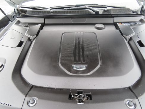 Used 2024 Cadillac Lyriq Luxury RWD image 46