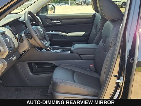 New 2026 Nissan Pathfinder SL FWD image 11