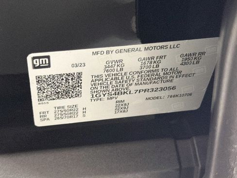 Used 2023 Cadillac Escalade Premium Luxury AWD/4WD image 26