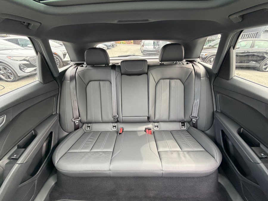 Used 2023 Audi Q4 e-tron Premium w/ Convenience Package RWD image 36