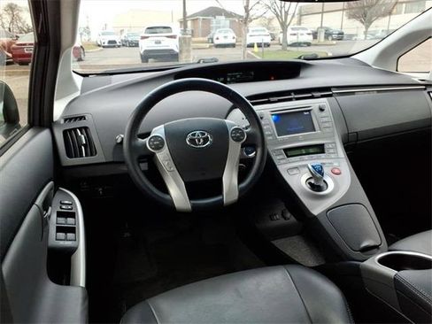 Used 2013 Toyota Prius Four image 15