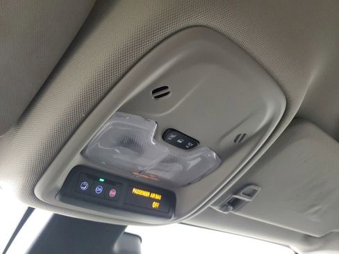 Used 2022 Buick Encore GX Preferred w/ Sport Touring Package image 32