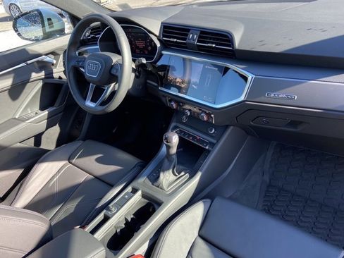 Certified 2025 Audi Q3 2.0T Premium w/ Convenience Package image 24