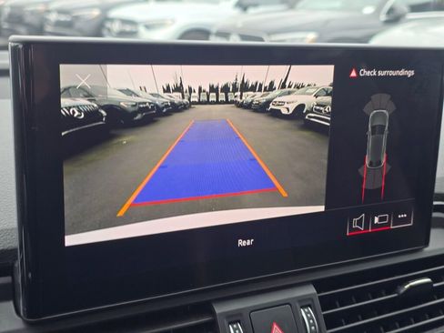 Used 2022 Audi SQ5 Premium w/ Convenience Package image 45