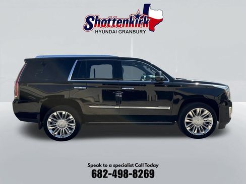 Used 2020 Cadillac Escalade Platinum AWD/4WD image 5