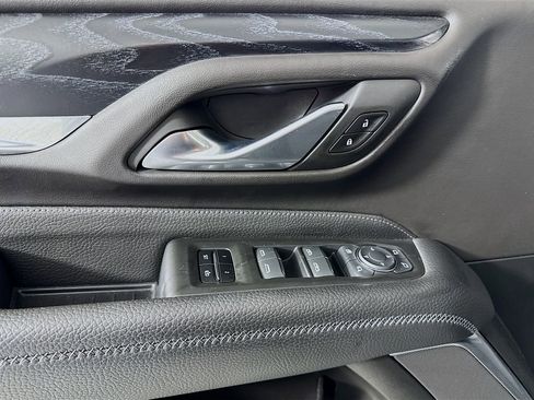 Used 2022 GMC Yukon Denali image 17