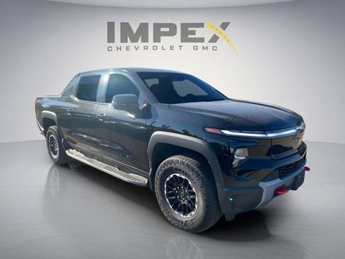 Used 2026 Chevrolet Silverado EV Trail Boss AWD/4WD image 7