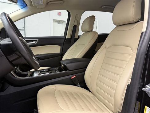 Used 2019 Ford Edge SEL w/ Equipment Group 201A image 11