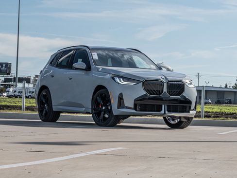 New 2026 BMW X3 xDrive30 w/ Premium Package image 2