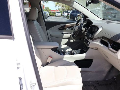 Used 2020 GMC Terrain Denali w/ Denali Premium Package FWD image 30