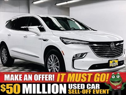 Used 2023 Buick Enclave Essence