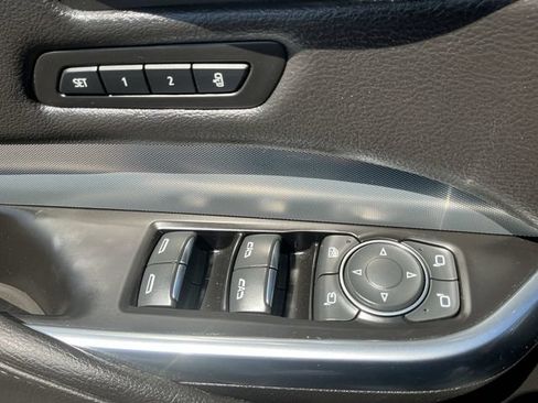 Used 2019 Cadillac XT4 Premium Luxury w/ Technology Package AWD/4WD image 16