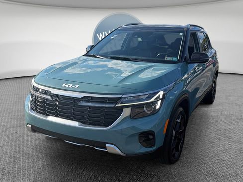 Used 2025 Kia Seltos S AWD/4WD image 8