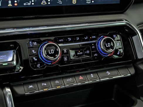 New 2026 GMC Sierra 1500 Denali Ultimate AWD/4WD image 18