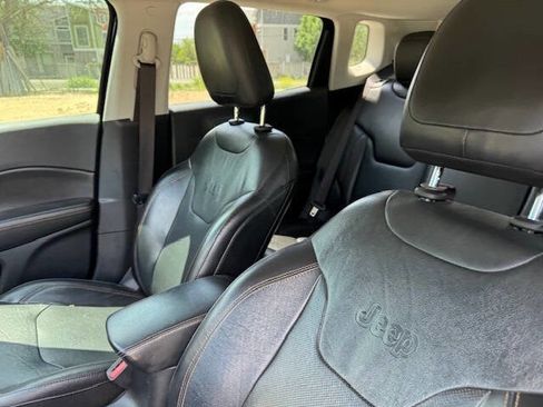 Used 2020 Jeep Compass Limited image 35