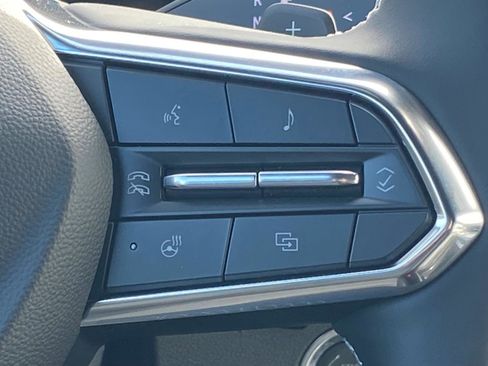 New 2026 Chevrolet Traverse LT w/ Driver Confidence Package FWD image 8