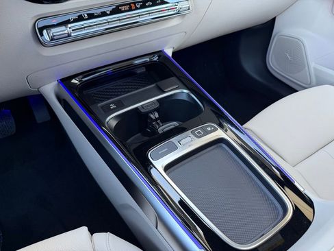 New 2026 Mercedes-Benz GLB 250 image 22