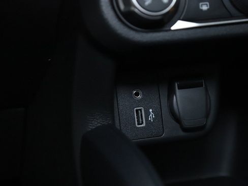 Certified 2025 Nissan Versa S w/ Trunk Package image 25