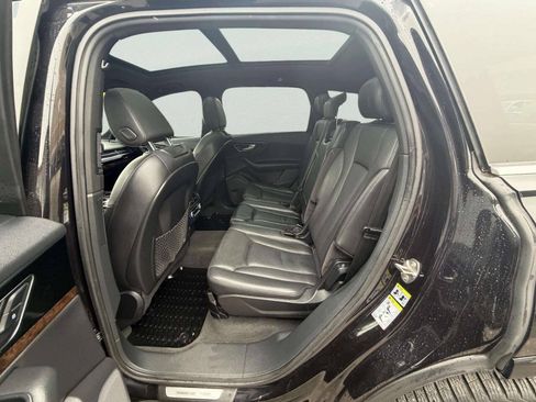 Used 2018 Audi Q7 3.0T Prestige w/ Prestige Package AWD/4WD image 25