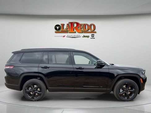 New 2025 Jeep Grand Cherokee L Limited w/ Black Appearance Package image 8