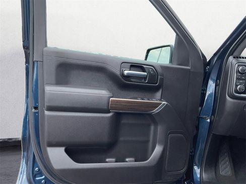 Used 2020 Chevrolet Silverado 1500 LT w/ All-Star Edition image 8