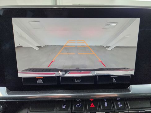 Used 2024 GMC Sierra 2500 SLE w/ SLE Value Package; image 14