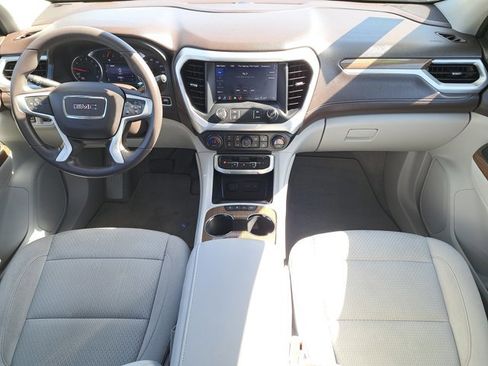 Used 2021 GMC Acadia SLE image 15