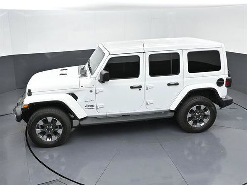 Used 2022 Jeep Wrangler Unlimited Sahara AWD/4WD image 41