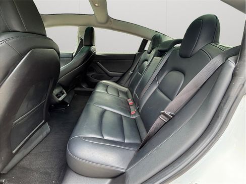 Used 2019 Tesla Model 3 Standard Range Plus RWD image 31