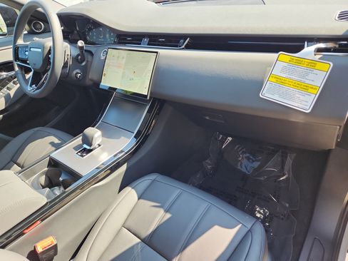 New 2026 Land Rover Range Rover Evoque S image 27