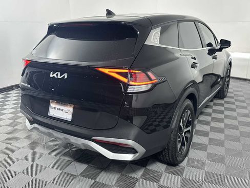 Used 2024 Kia Sportage EX image 7