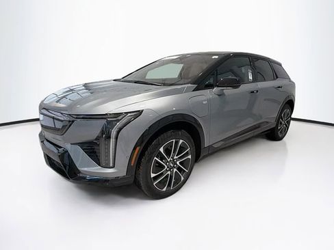 New 2026 Cadillac Optiq Sport 2 AWD/4WD image 3